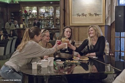 Un cocktail sur le piano du Normandy Barrière à Deauville!