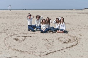 evjf coeur sur la plage de trouville