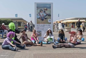 les enfants sur la plage de deauville