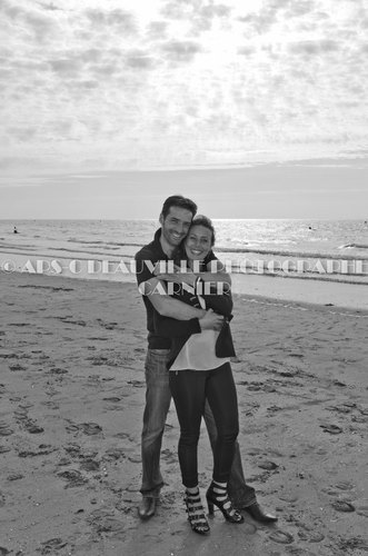 Couple sur la plage noir et blanc Deauville 2016