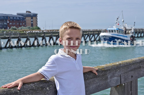 Enfant sur la plage